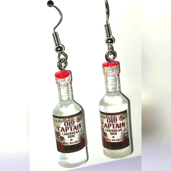 Hand Crafted Jewelry - Super cute retro boozy resin earring